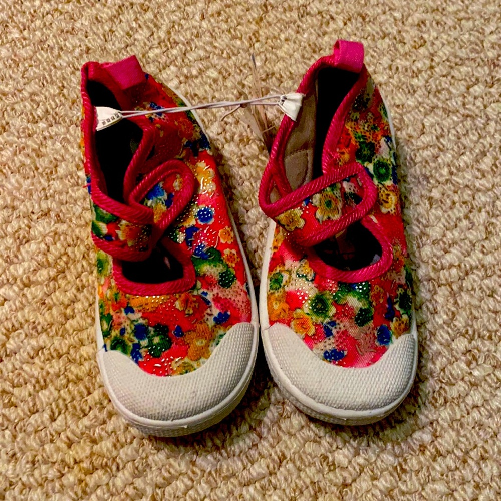 Girls Shoes